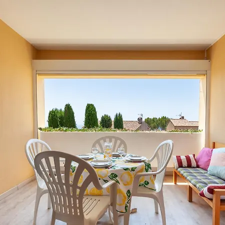 Cote Apartment *